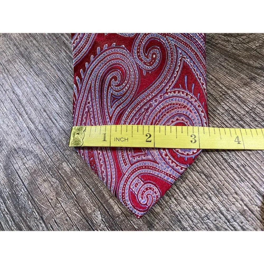 Michael Kors Men’s Red Paisley Print Designer 100% Silk Neck Tie 3.25” x 59”